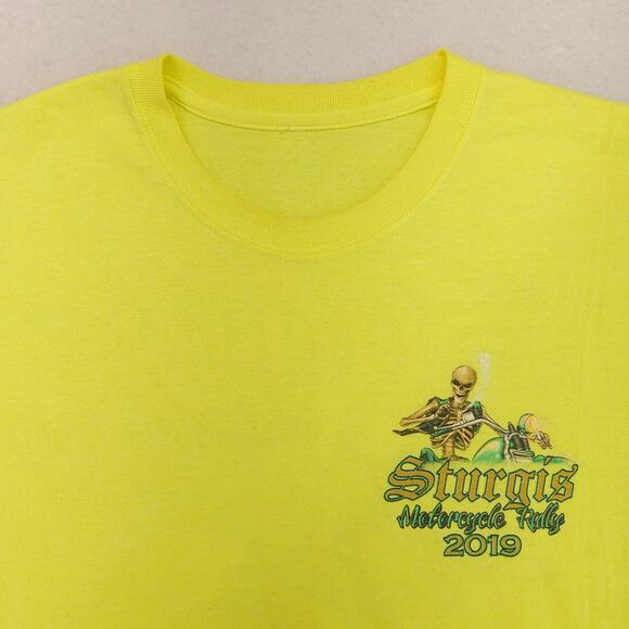 Sturgis Motorcycle Rally 2019 Graphic T Shirt Mens Size Extra Large XL Yellow - Picture 1 of 9